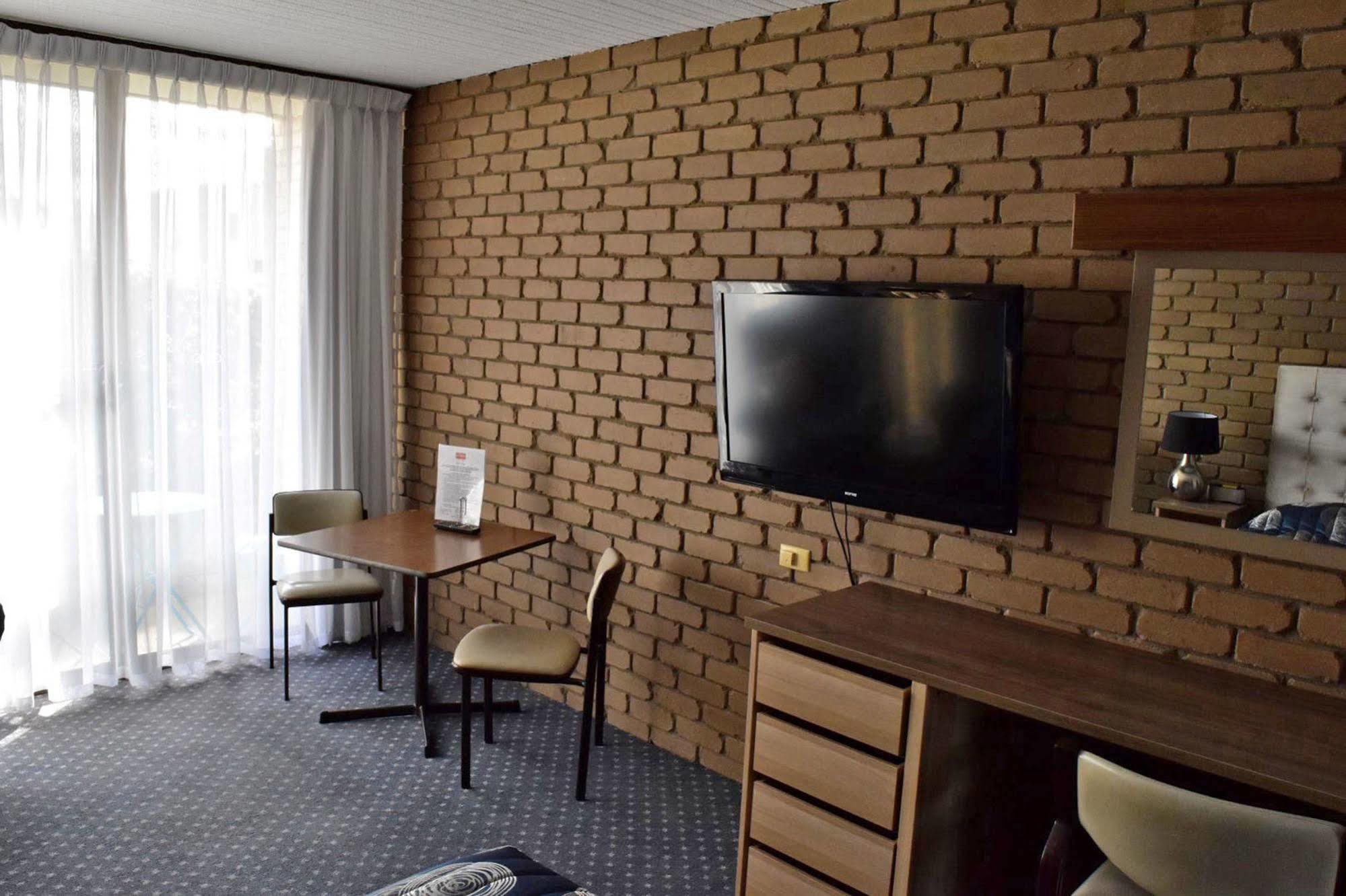 The Black Bull Motel Traralgon Exterior foto