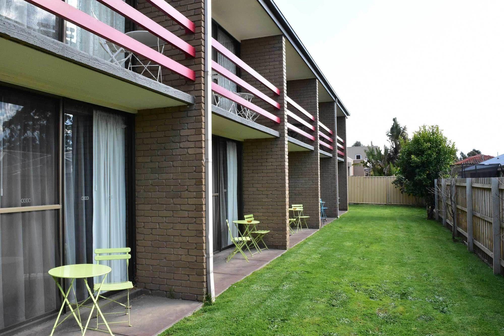 The Black Bull Motel Traralgon Exterior foto